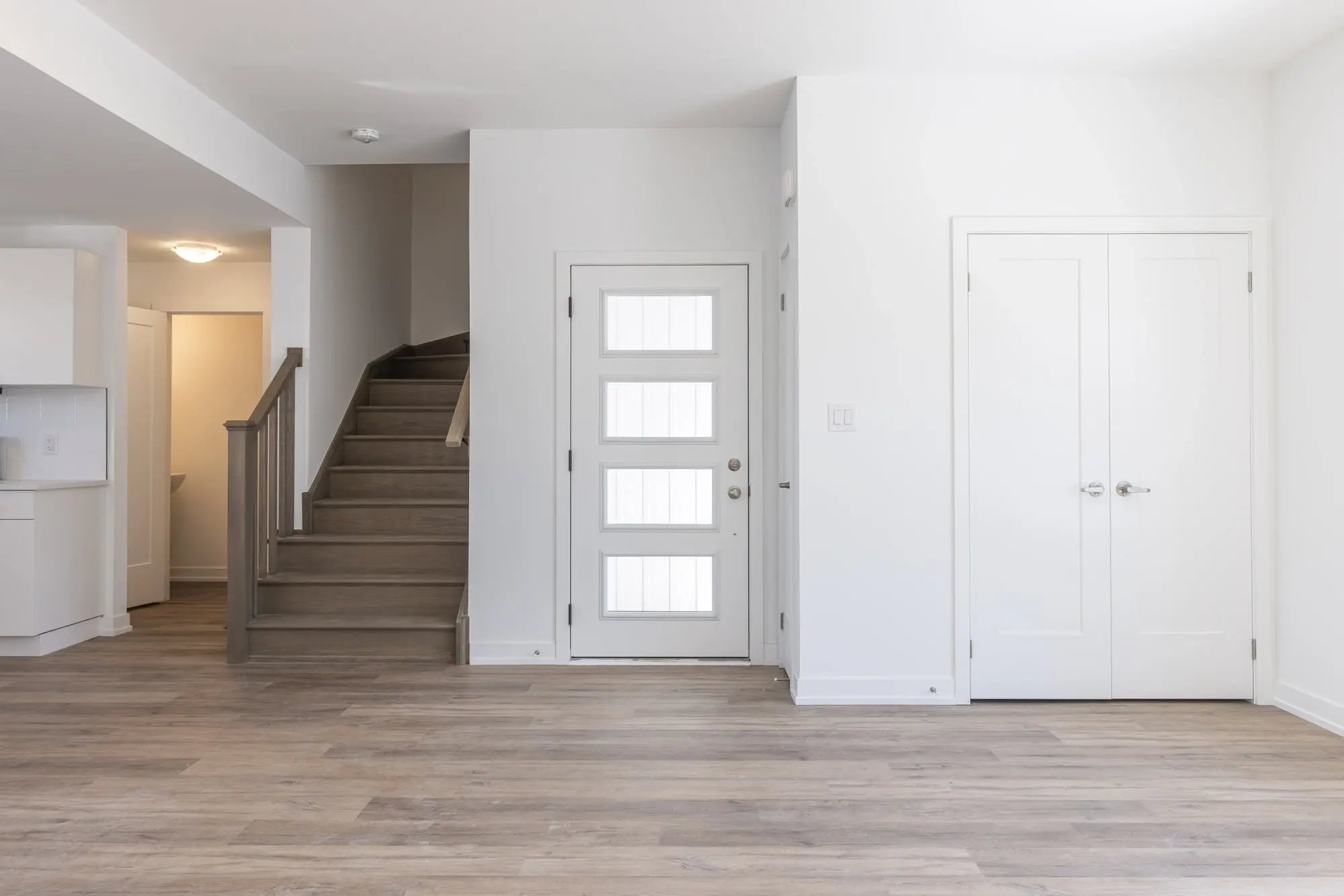 kitchen-townhome-rental (1)