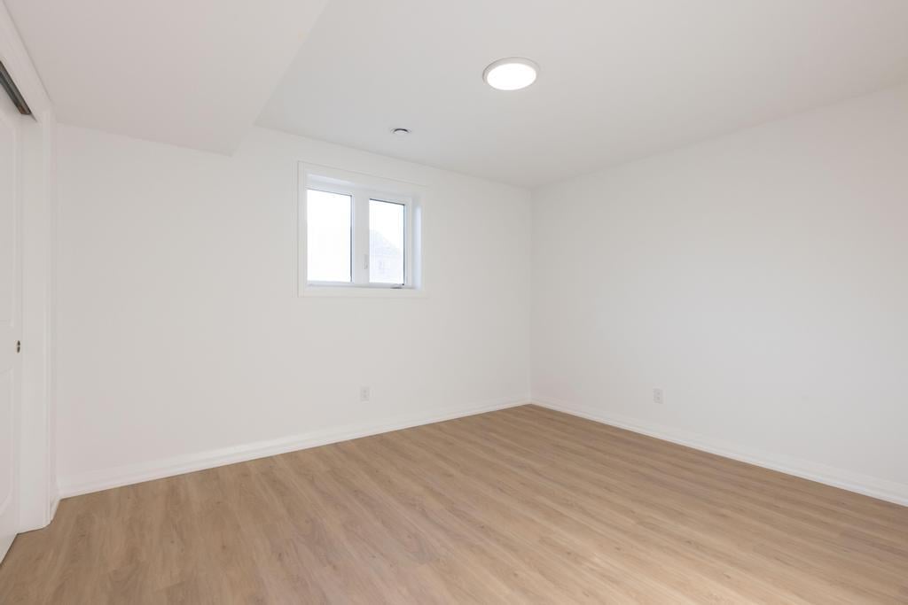 spacious-interior-new-townhome (2)